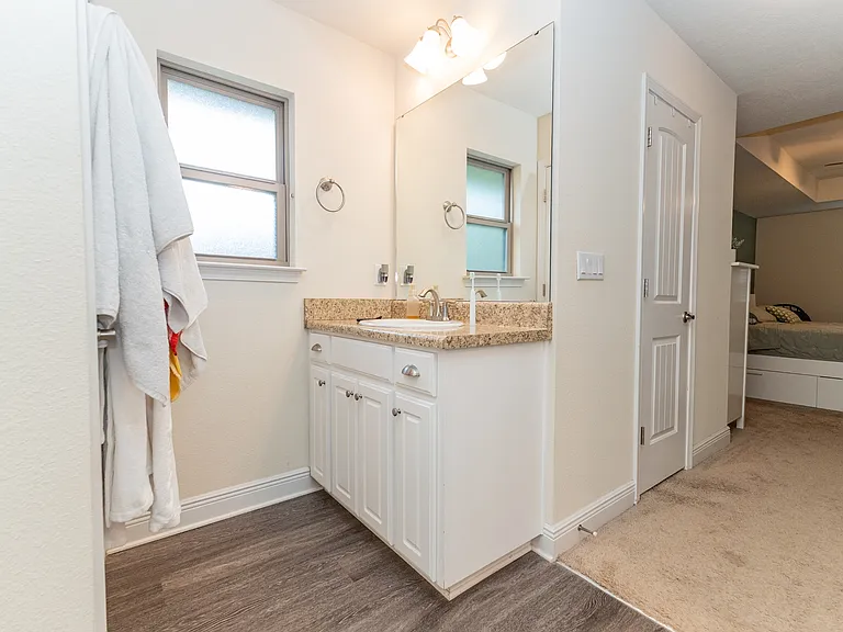 428 Triton St — Photo 18