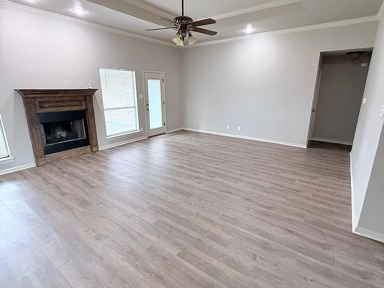 2708 Hydrangea Ave — Photo 9