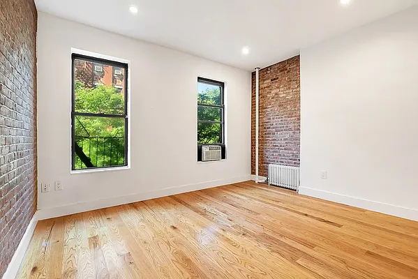 Rented by Compass | media 14