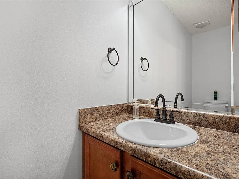 4120 Fenwick Loop W — Photo 13