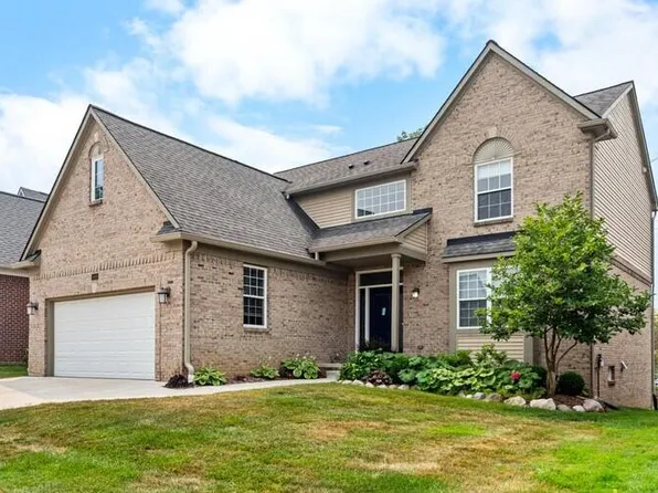 2608 Nadia Ct, Ann Arbor, MI 48105