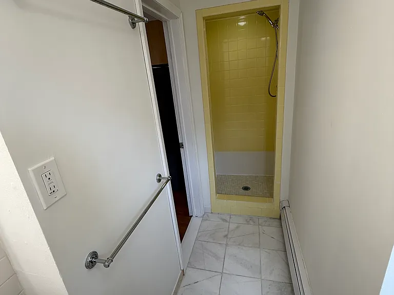 177 Webster St #G — Photo 13