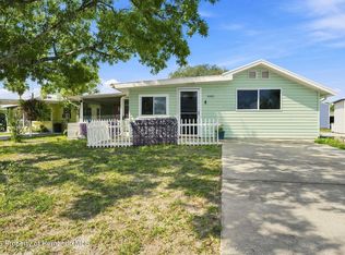 9483 Gray Fox Dr, Weeki Wachee, FL 34613
