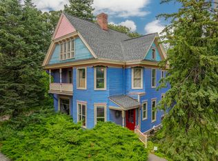 5634 University Ave, Cedar Falls, IA 50613