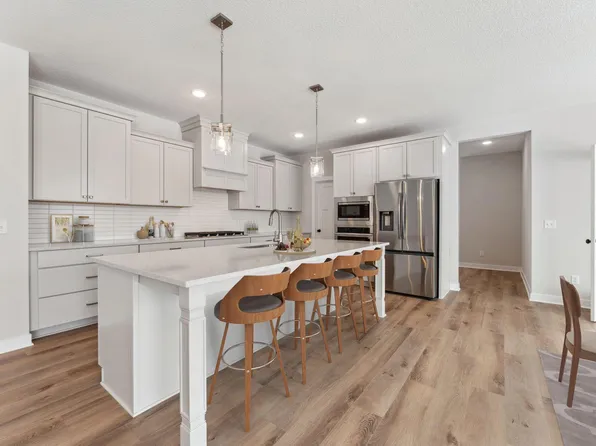 12770 Stutz Ct NE, Blaine, MN 55449