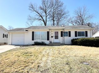 710 Village Square Dr, Hazelwood, MO