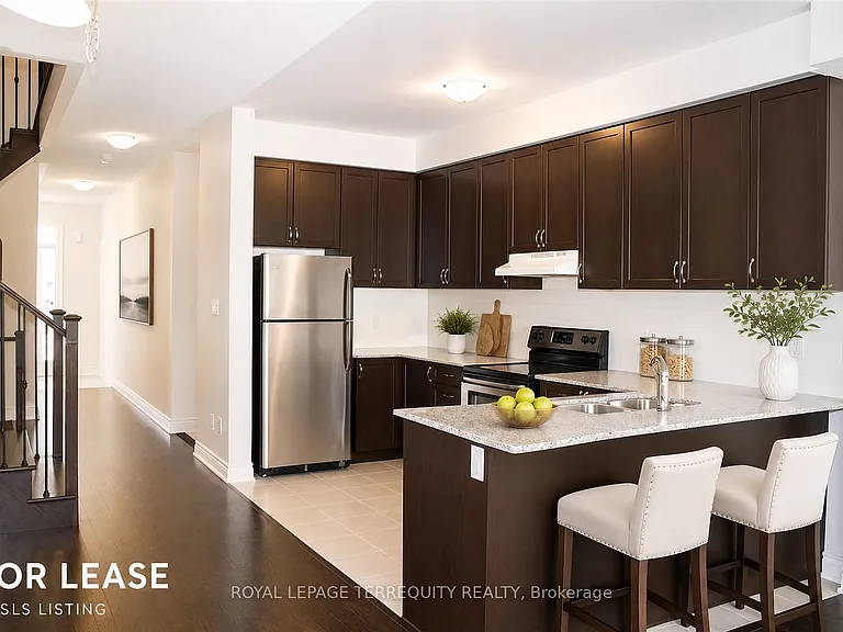9 Lady Evelyn Cres — Photo 2