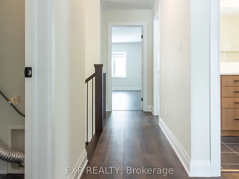 6 Dominique St — Photo 9