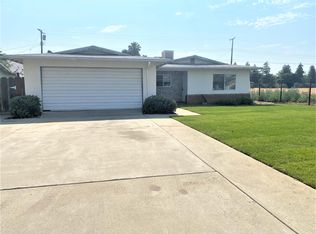 1088 Laurel Ave, Lindsay, CA 93247