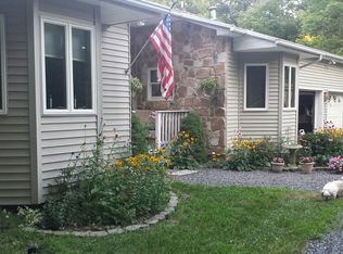 16 Sweet Briar Cir, Jim Thorpe, PA 18229