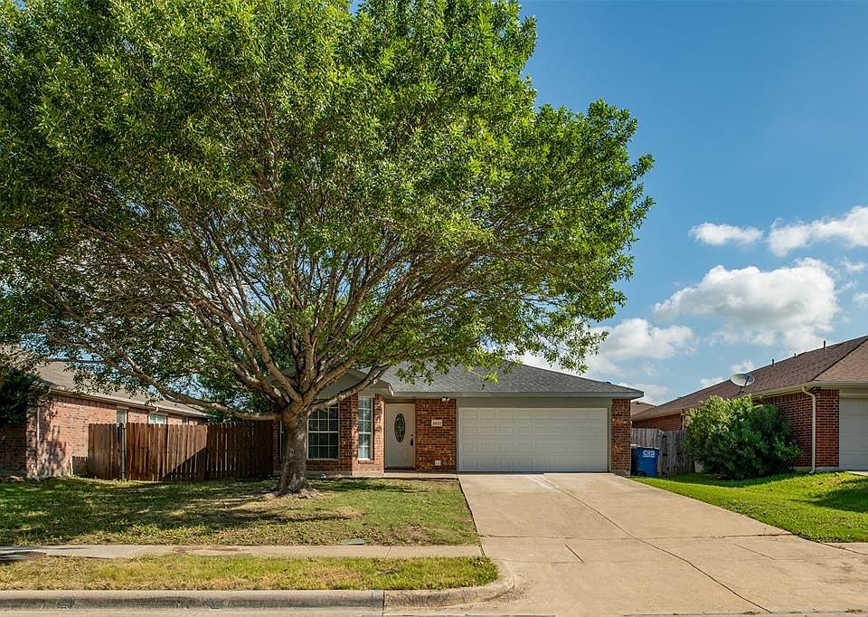 1st image of 2021 Waterview Dr