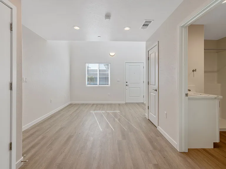 1363 W Grangeville Blvd — Photo 74