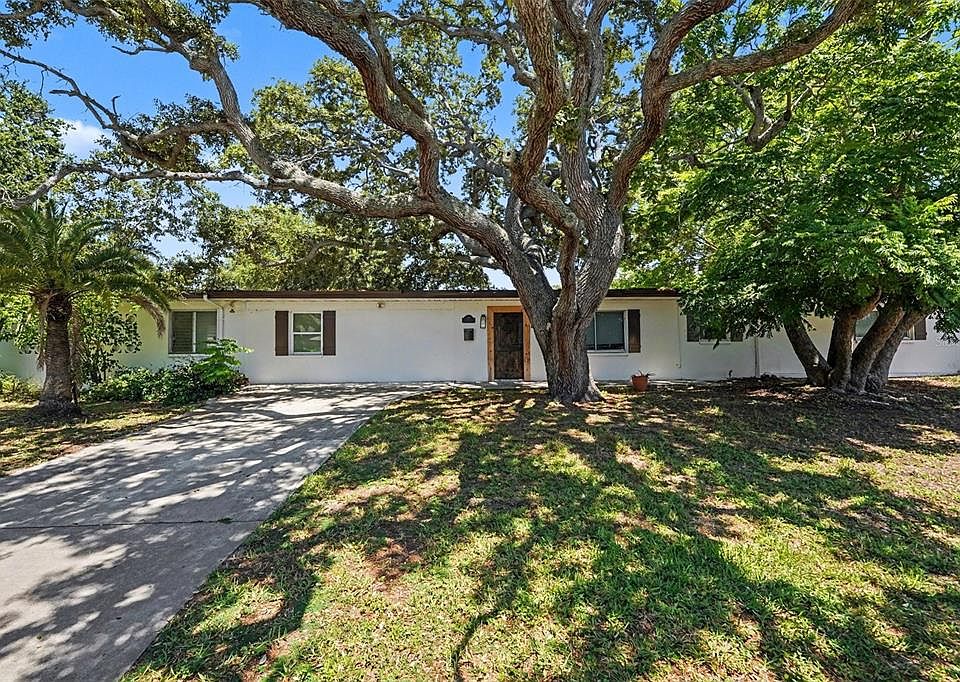 1st image of 217 GARDEN CIRCLE
