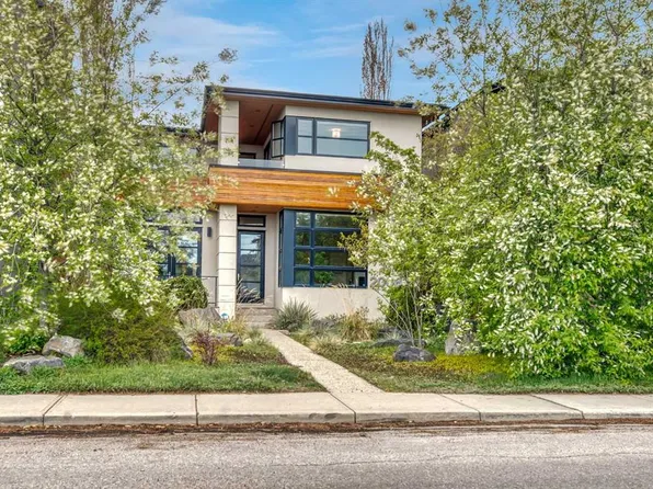 2008 S 38th Ave SW, Calgary, AB T2T 2K4