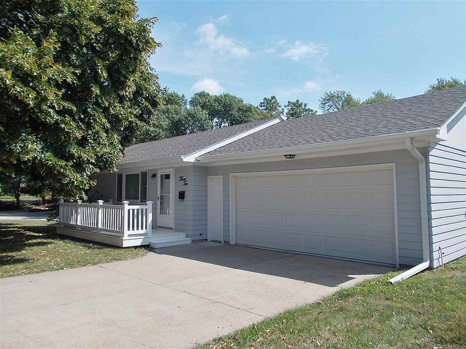 310 S 23rd St Beatrice NE 68310 Zillow