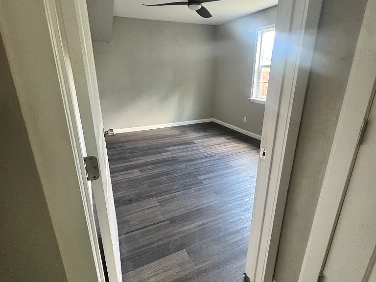 3006 Saxet St — Photo 4