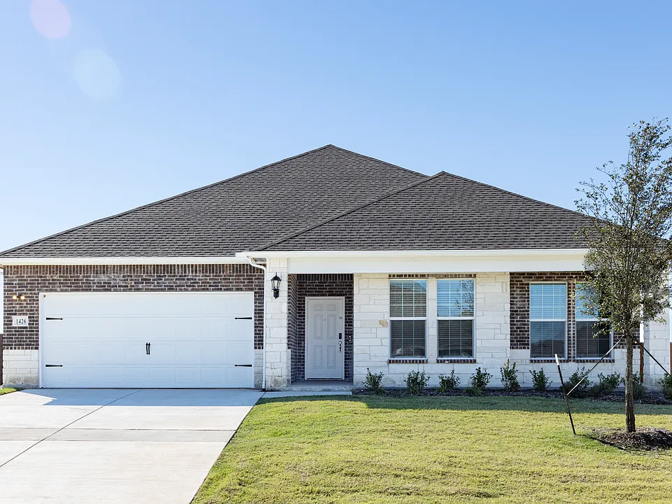 1426 Waterview Dr