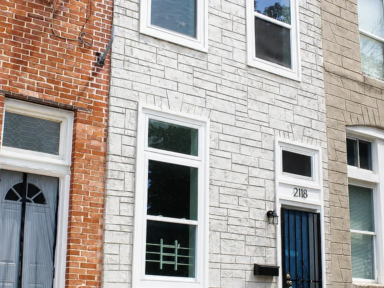 2118 E Hoffman St — Photo 10