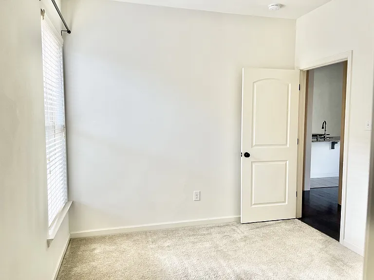 954 Deer Pass Dr — Photo 11