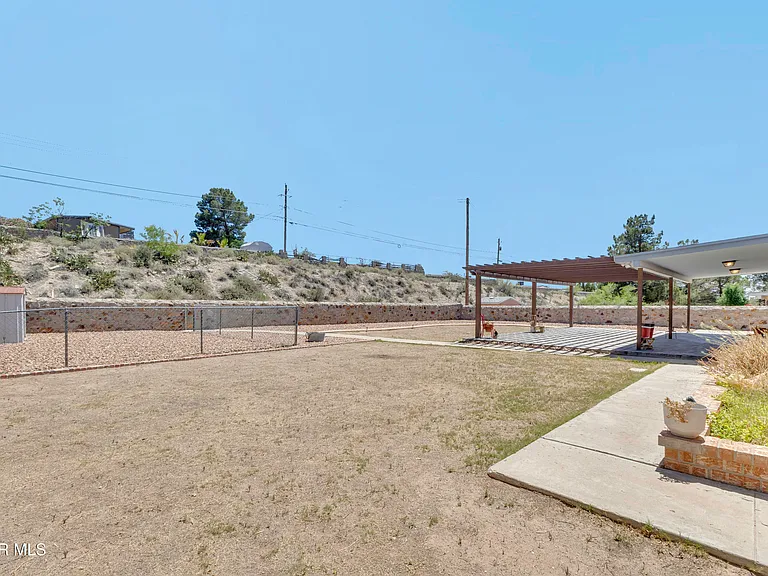 7112 Ramada Dr — Photo 29