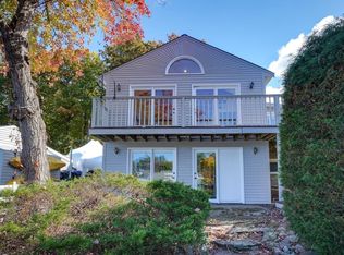 26 Lakeside Ave, Hudson, MA 01749