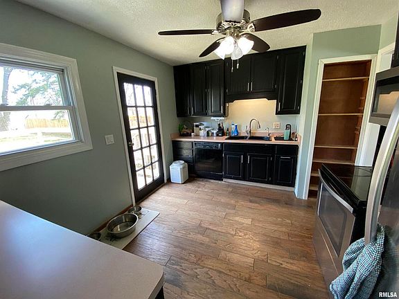 5th image of 3105 Somerset Dr