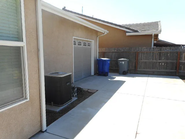 2570 S Duke Ave — Photo 16