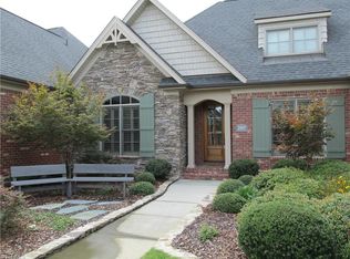 2907 Kippenshire Ln, High Point, NC 27262