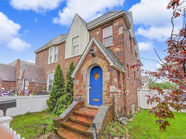9327 244th Street, Floral Park, NY 11001