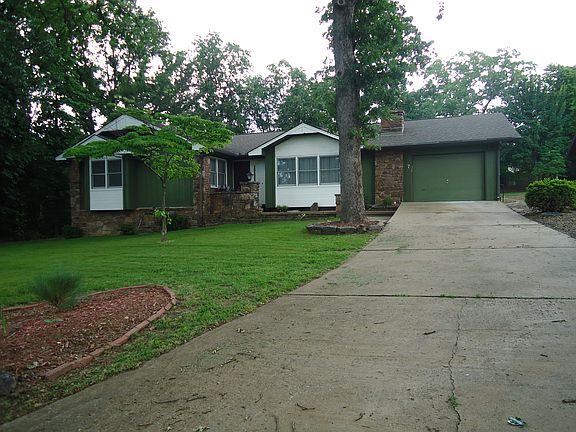 2nd image of 7 Metfield Dr