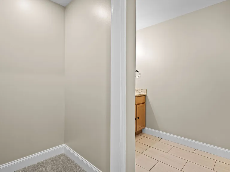 910 Windlau Ct — Photo 25