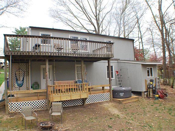 3rd image of 1180 Scott St
