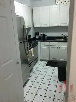 Rented by Avenues Real Estate | media 30