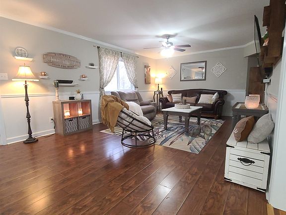 4th image of 338 Clairmont Dr