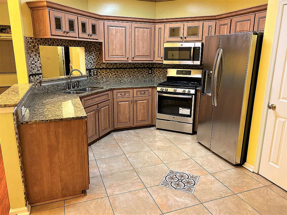 1st image of 508 Windward Dr