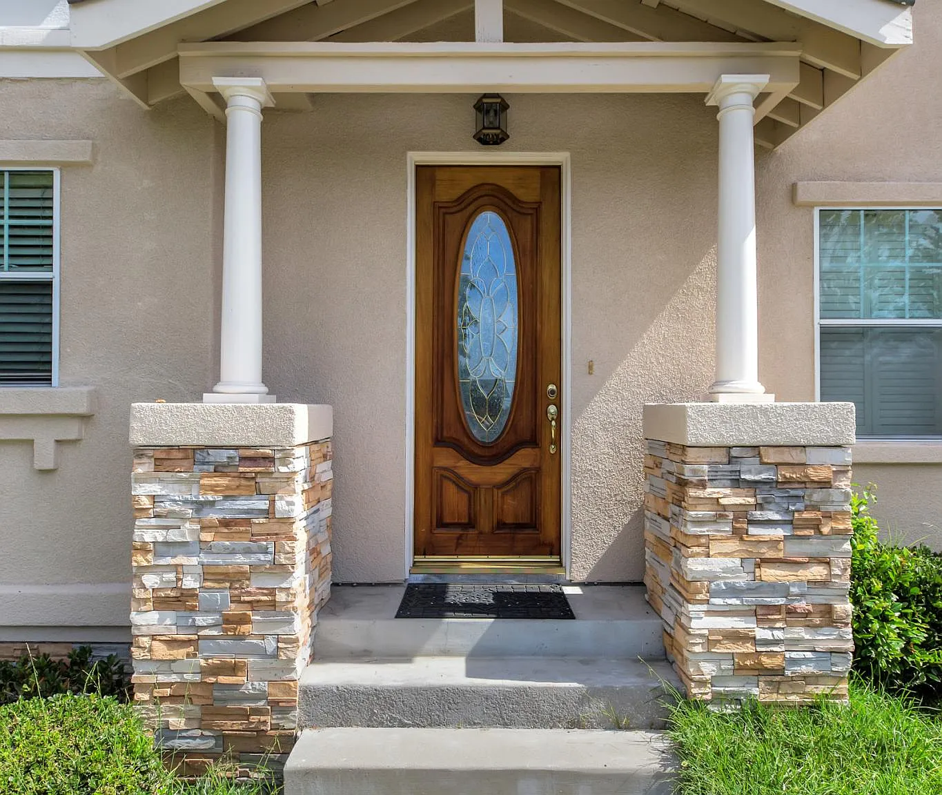 3 bed, 2.5 bath, 2174 sqft, $4,200 — Photo 2