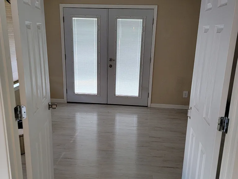 2819 NE 134th St — Photo 5