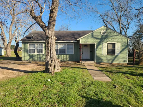 516 Texas St, Wharton, TX 77488