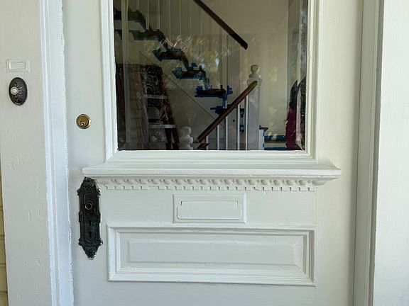 3rd image of 1135 Bath St #C