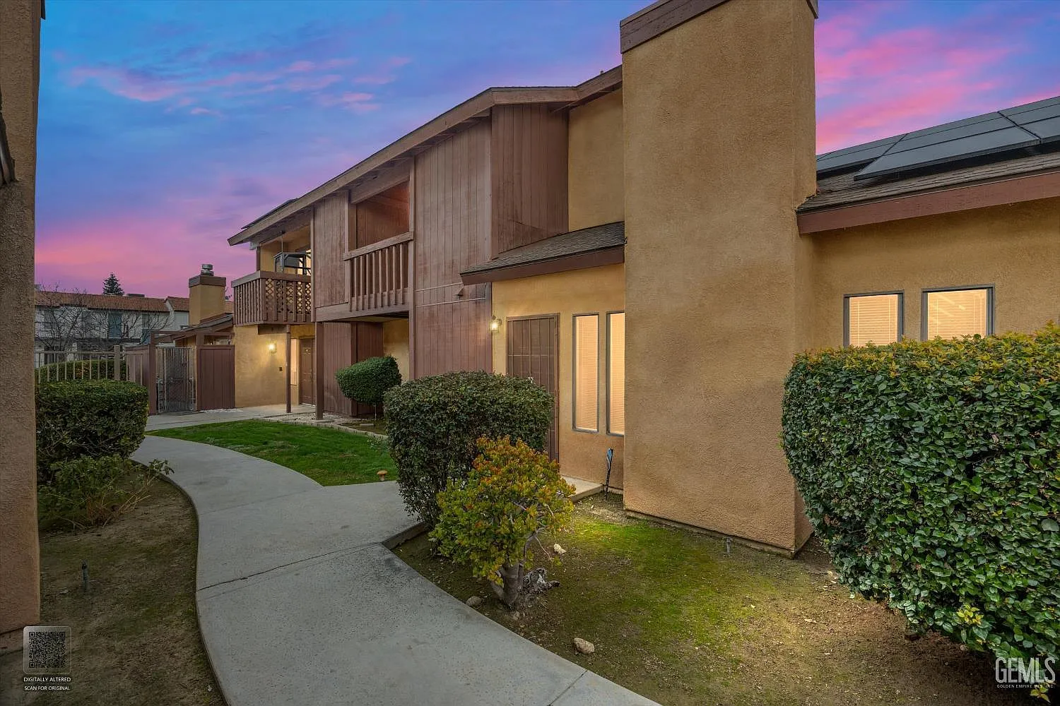5551 Midsummer Dr APT E photo 1