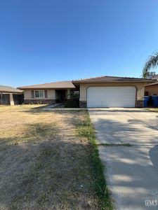 201 Calle Orlando, Arvin, CA, 93203