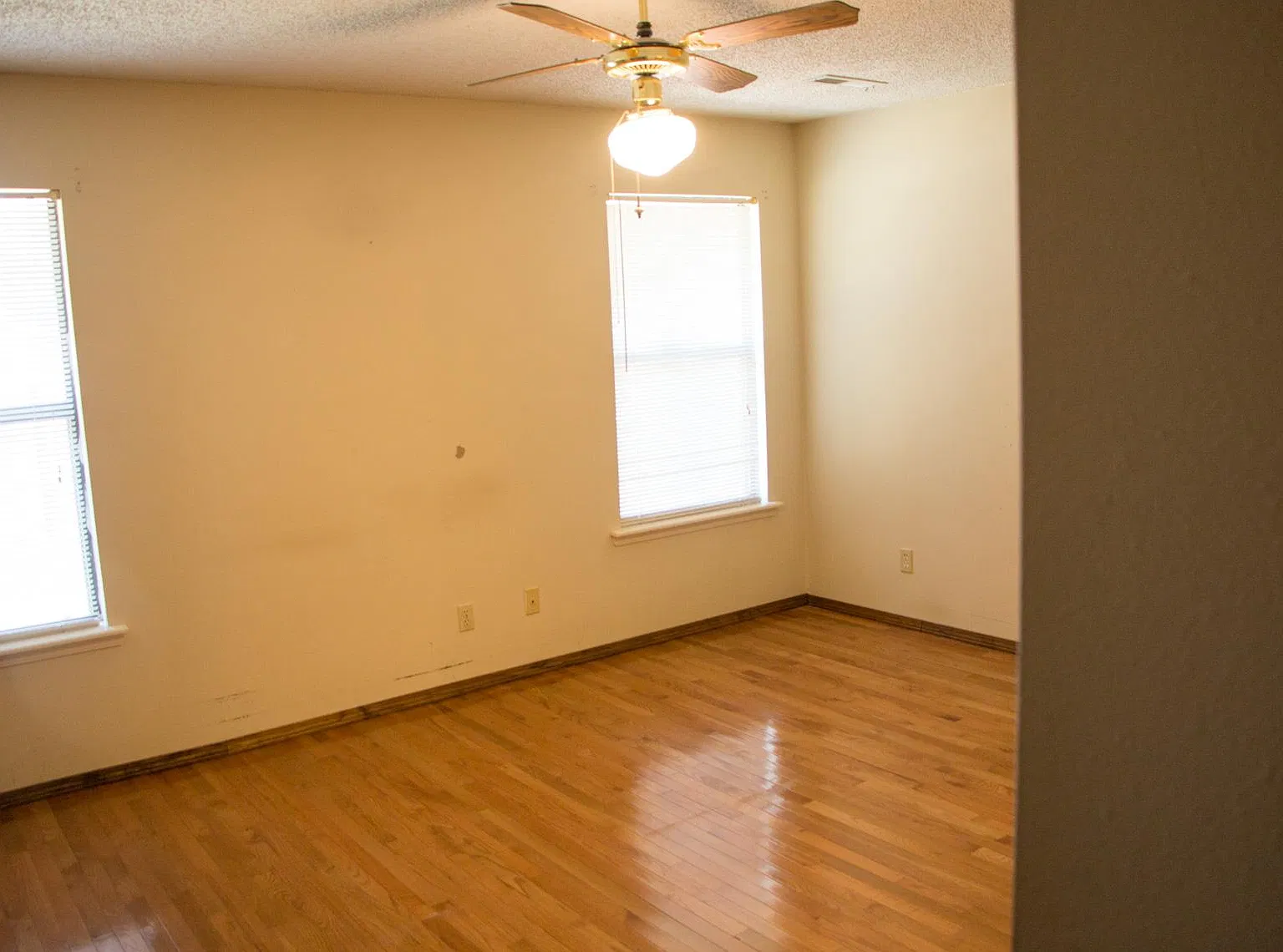 2640 E Country Way — Photo 3