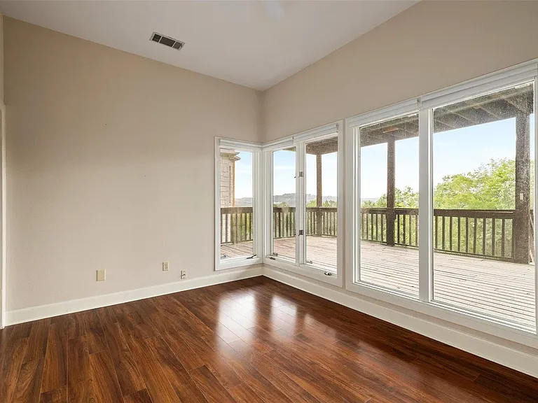 5900 Westslope Dr — Photo 3