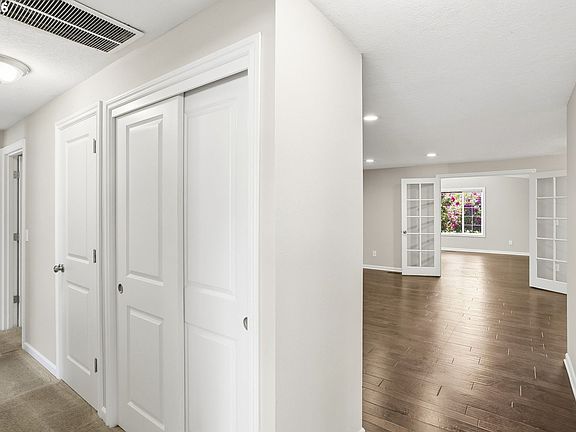 4th image of 8416 SW Iroquois Dr