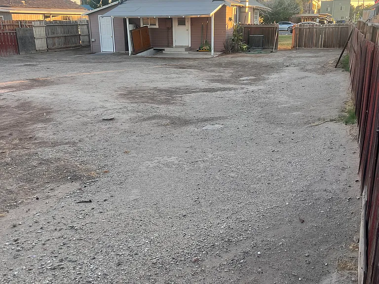578 Fern Ave — Photo 17