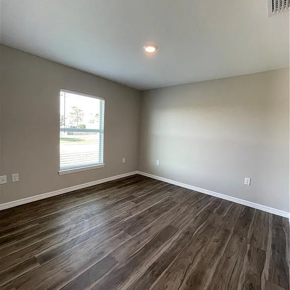1617 NW 6th Ave — Photo 8