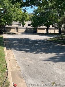 2219 E 55th Ct S #2219, Tulsa, OK, 74105