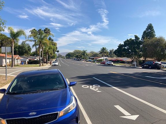 5th image of 880 E Avenue De Las Flores
