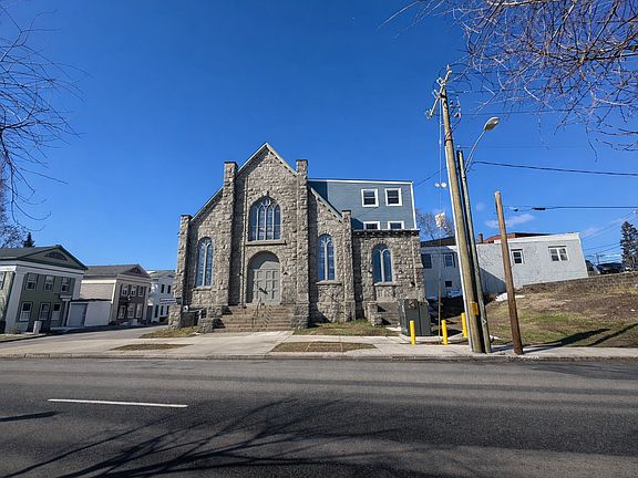 3rd image of 157 Green St #1B
