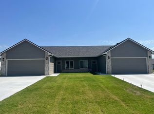 5200-5202 Honeylocust Cir, Wichita, KS 67226